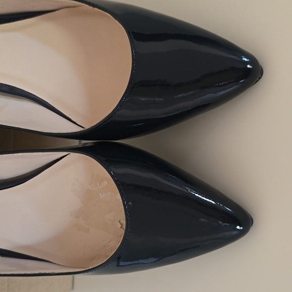 NWT, Cole Haan Navy Blue kitten heels,sz 5.5 - Picture 7 of 8